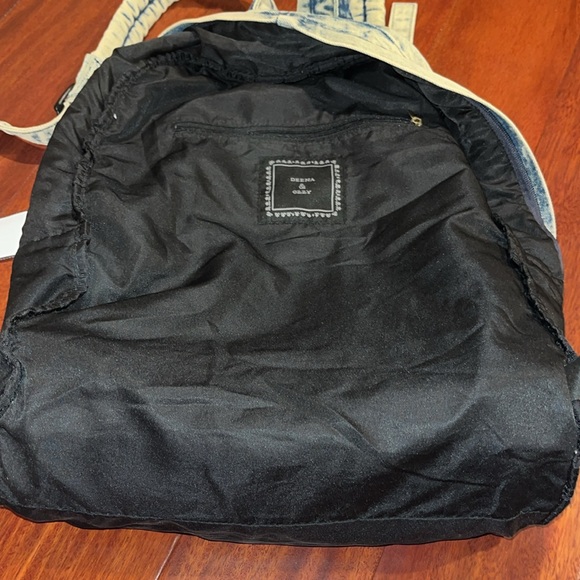 lululemon belt bag canada price Everywhere 1L, Silver Drop, one size Clothing, Shoes & Accessories Color:Plum Wine Intuition Skate Shop Herschel Supply Co. Kaine